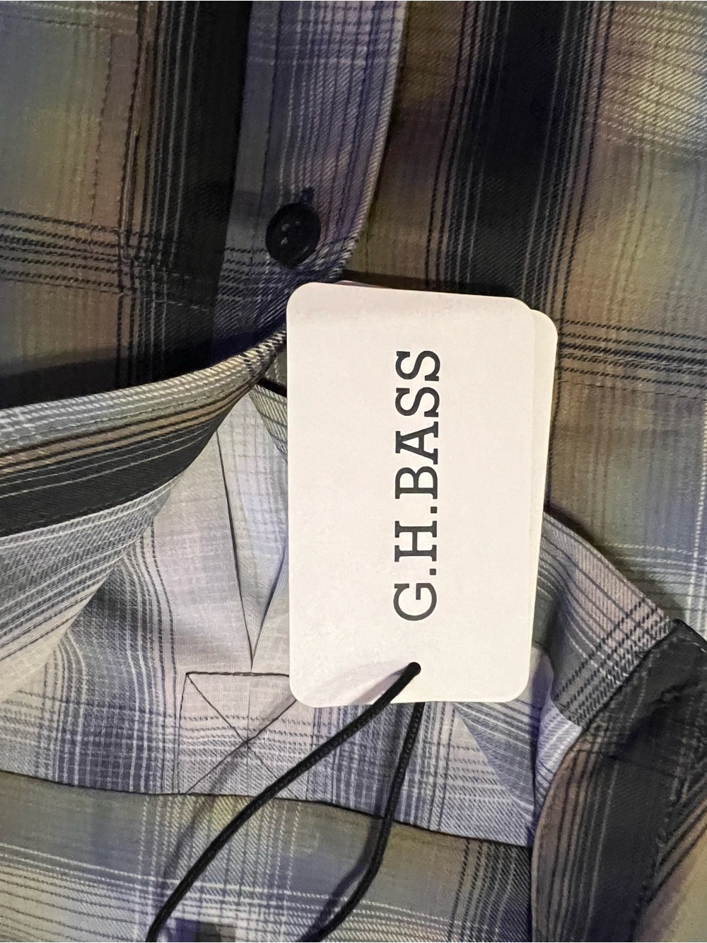 G.H. Bass & Co. Men's Olive and Blue Plaid Short-Sleeve Button-Down Shirt - Picture 3 of 7